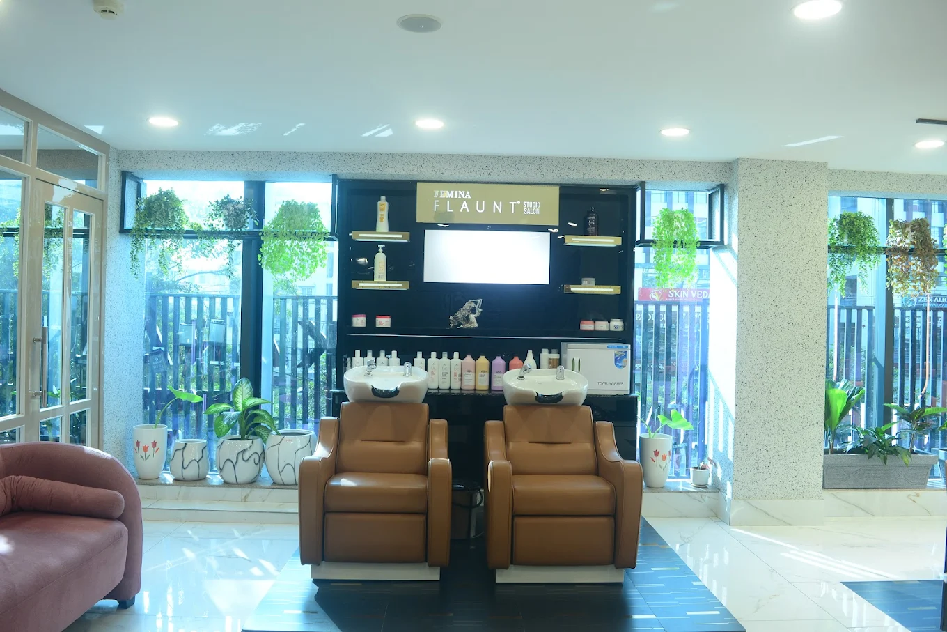 Salon Experience 6